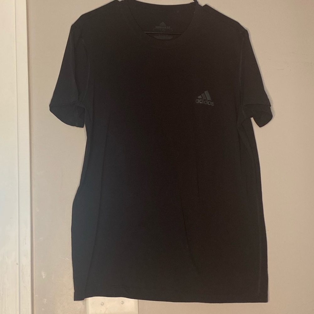 Men’s Adidas shirt